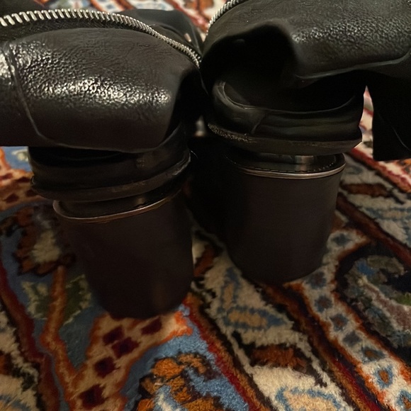 Comfy leather booties - Picture 4 of 6